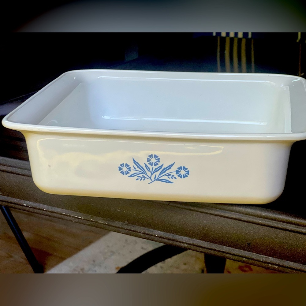 Corning Corelle Blue Cornflower 8"x8"x2" Square Brownie Pan Casserole  2qt p-322